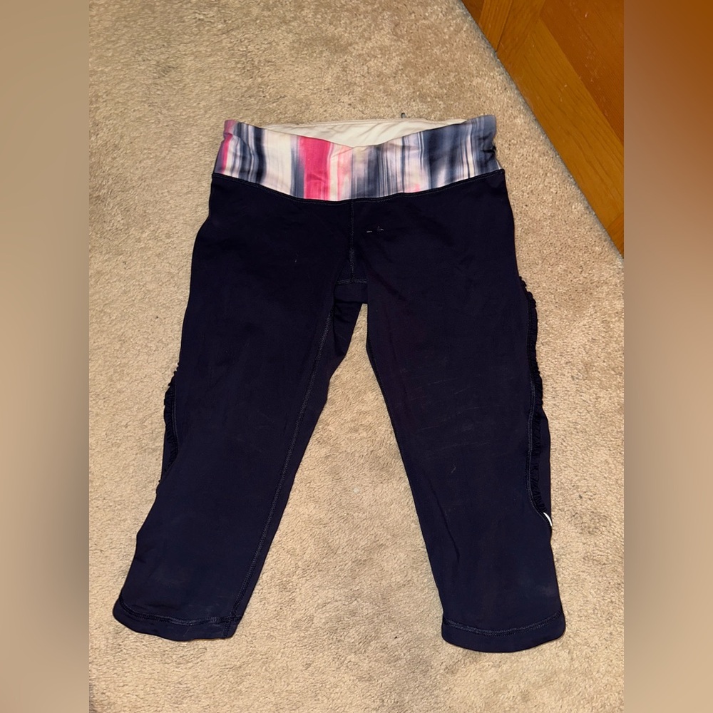 Lululemon athletica run fast free ruffle crop leggings size 6